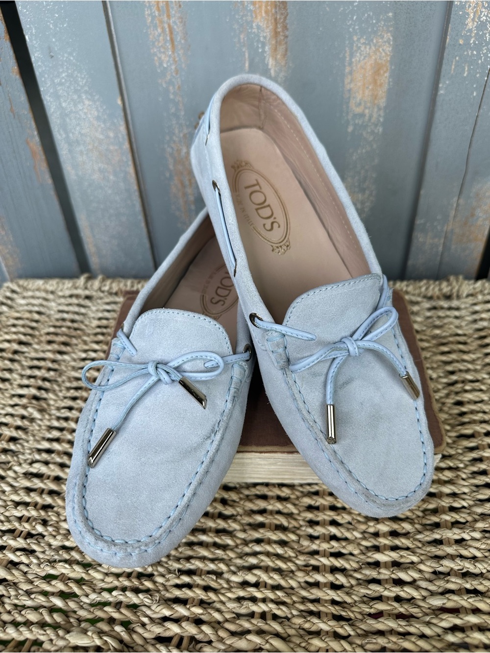 TOD'S Gommino Suede Bow Driving Loafer Light Blue Sz 38.5
